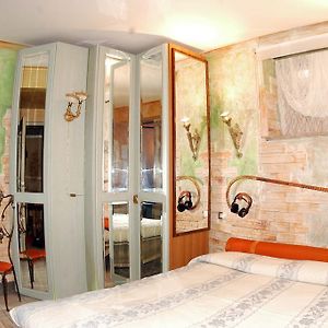 Kamer met een King Size Bed